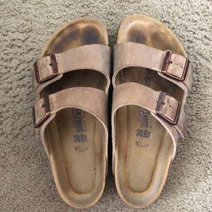 Birkenstock Arizona Sandals Size 39 light brown